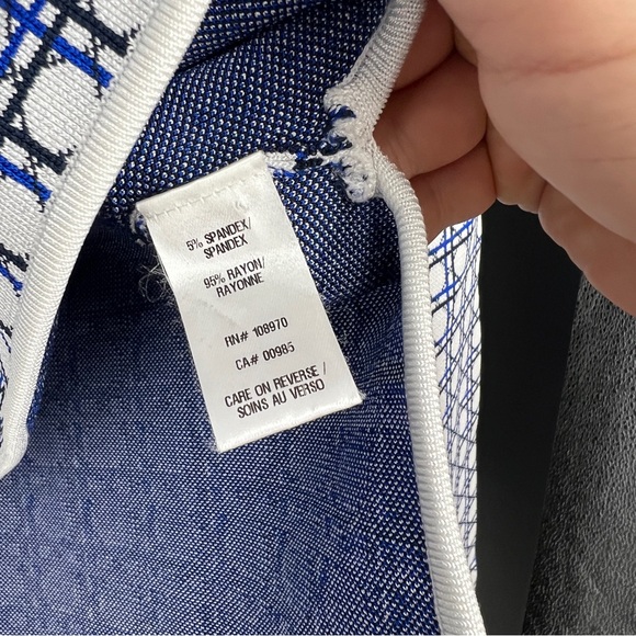 MATCHING SET - Zac Posen Knit Printed Jacket and Dress Set - Picture 11 of 17